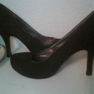 Maurice’s Black Lace Heels